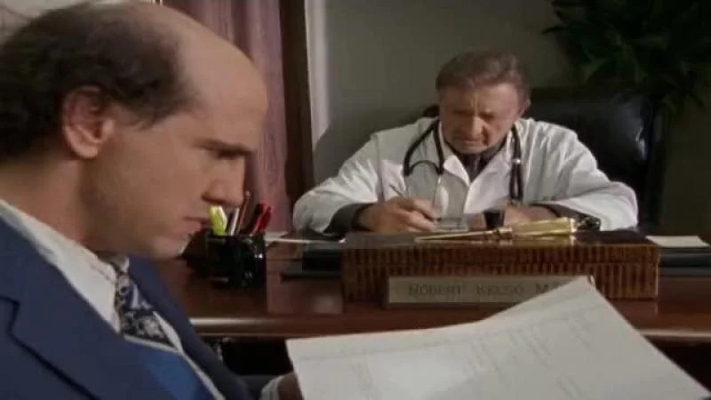 Кадры из сериала Клиника (2001)